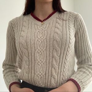 Super Cute Vintage Knit Sweater!